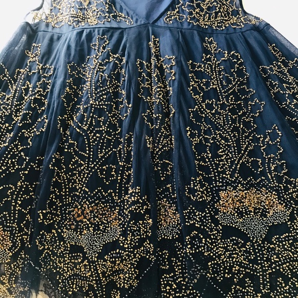 Beaded Blue Beauty💙✨ - Picture 2 of 2